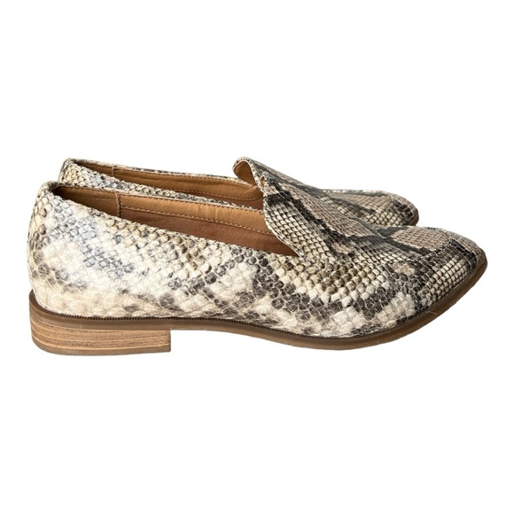 CL by Laundry- Loafers- Size 8 -Snake Beige - Picture 1 of 6